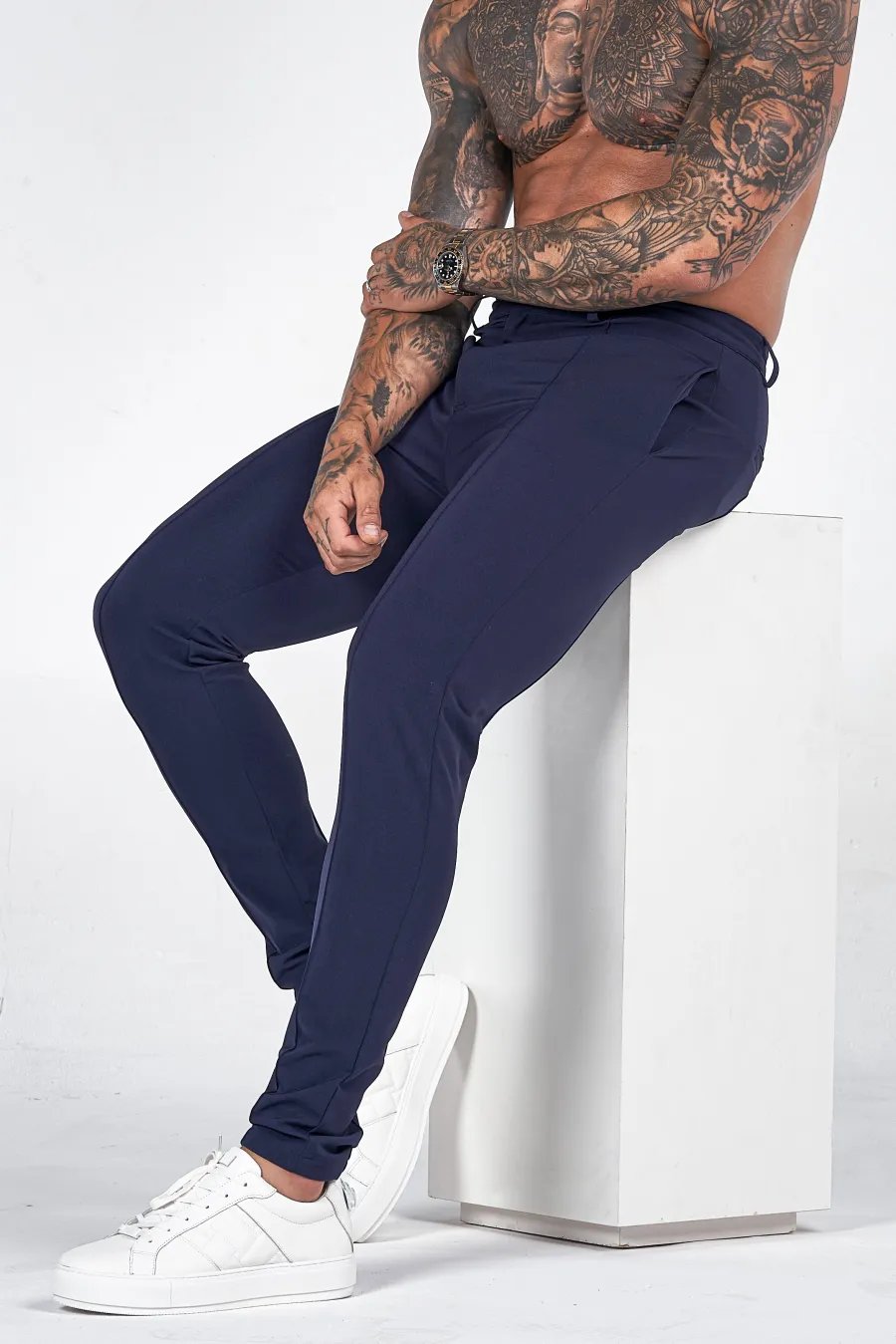 👖🔥 Pantalones Aldorian suaves y elásticos 💪⚡