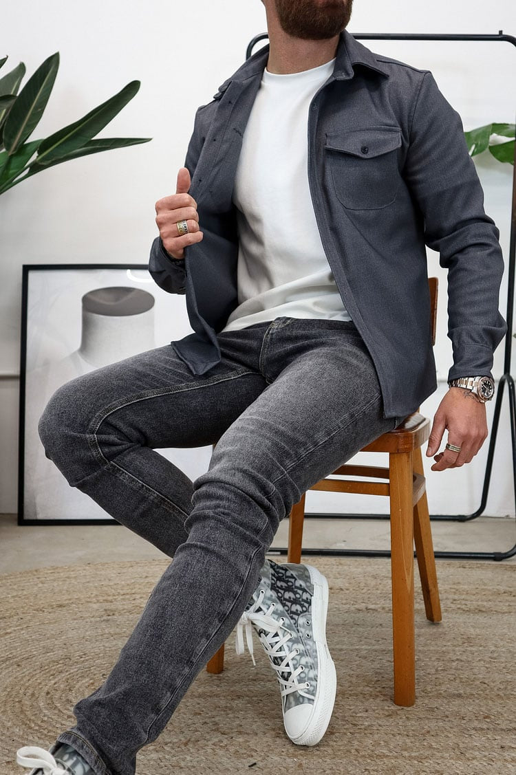 🧥 CHAQUETA NÓMADA URBANO 💼 Estilo que impone. ⚡ Actitud que inspira.