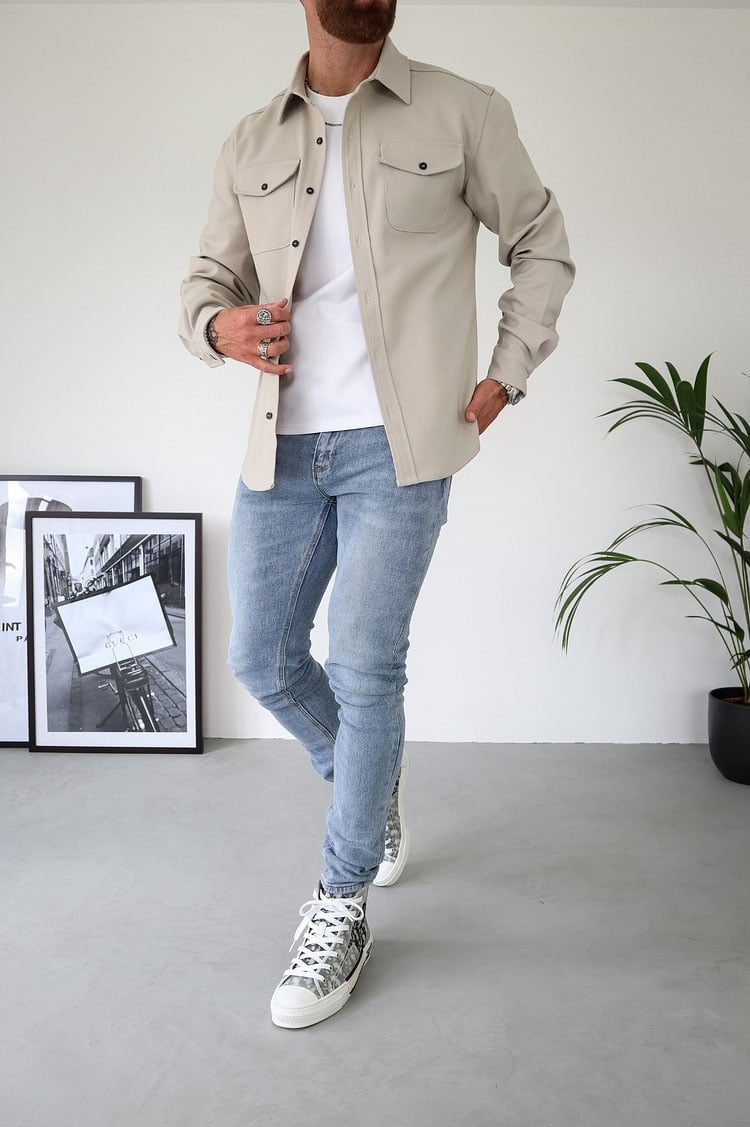 🧥 CHAQUETA NÓMADA URBANO 💼 Estilo que impone. ⚡ Actitud que inspira.