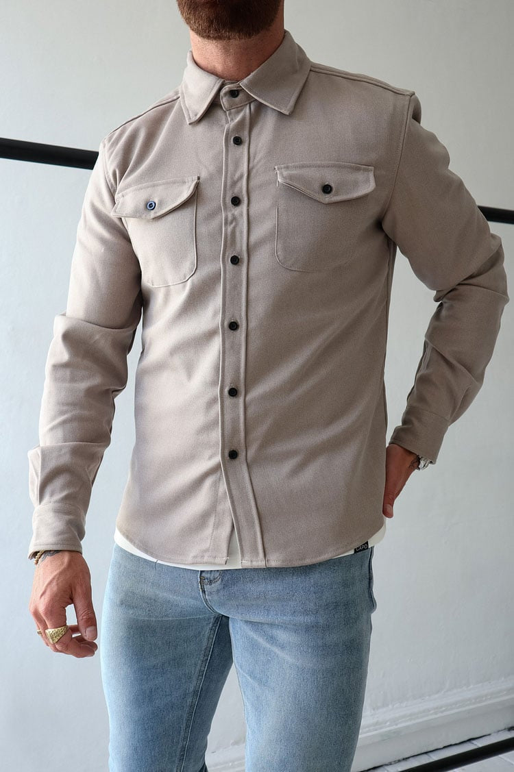🧥 CHAQUETA NÓMADA URBANO 💼 Estilo que impone. ⚡ Actitud que inspira.
