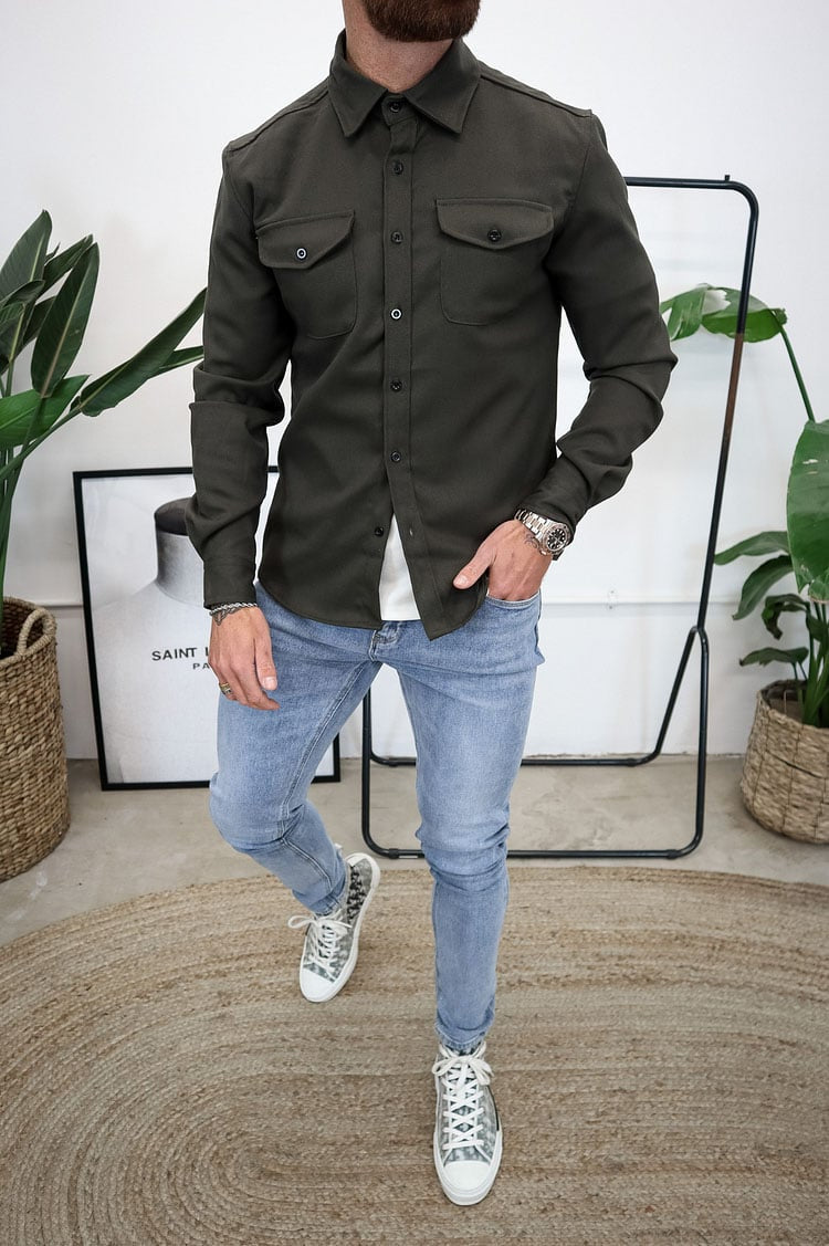 🧥 CHAQUETA NÓMADA URBANO 💼 Estilo que impone. ⚡ Actitud que inspira.