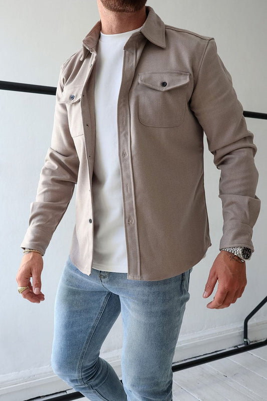 🧥 CHAQUETA NÓMADA URBANO 💼 Estilo que impone. ⚡ Actitud que inspira.